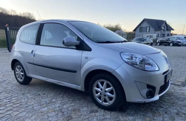 RENAULT Twingo 