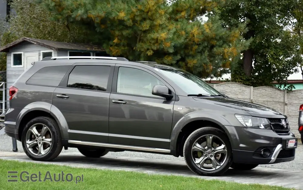 FIAT Freemont 2.0 Multijet 16V DPF Automatik Allrad Cross