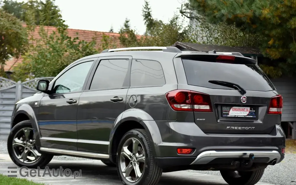 FIAT Freemont 2.0 Multijet 16V DPF Automatik Allrad Cross