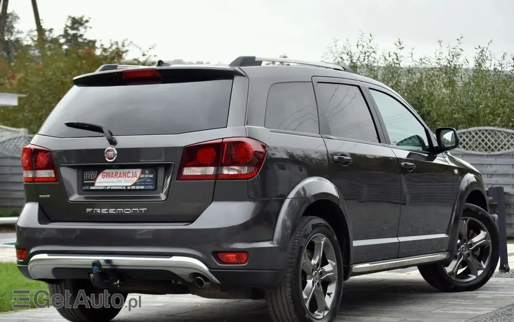 FIAT Freemont 2.0 Multijet 16V DPF Automatik Allrad Cross