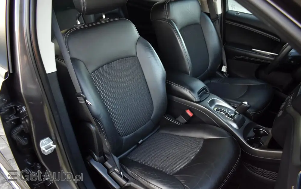 FIAT Freemont 2.0 Multijet 16V DPF Automatik Allrad Cross