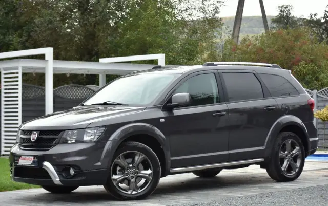 FIAT Freemont 2.0 Multijet 16V DPF Automatik Allrad Cross