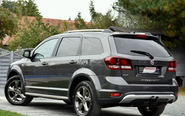 FIAT Freemont 2.0 Multijet 16V DPF Automatik Allrad Cross