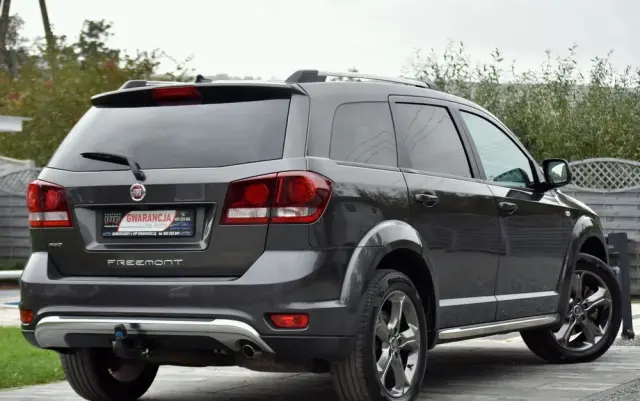 FIAT Freemont 2.0 Multijet 16V DPF Automatik Allrad Cross