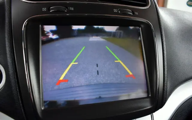 FIAT Freemont 2.0 Multijet 16V DPF Automatik Allrad Cross