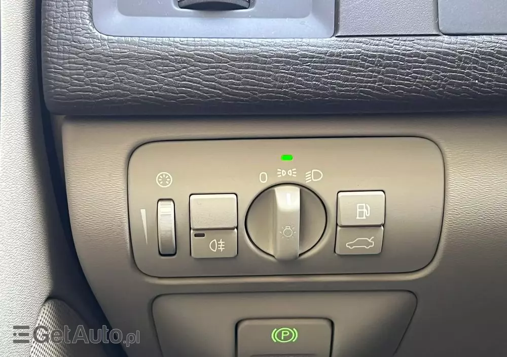 VOLVO XC 60 DRIVe Momentum