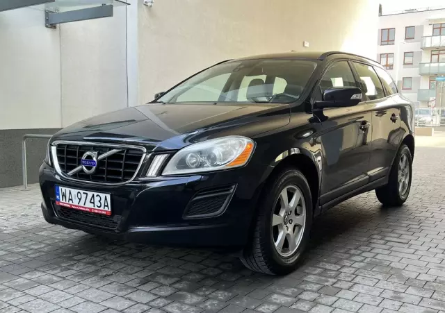 VOLVO XC 60 DRIVe Momentum