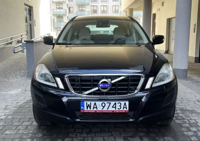 VOLVO XC 60 DRIVe Momentum