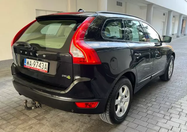 VOLVO XC 60 DRIVe Momentum