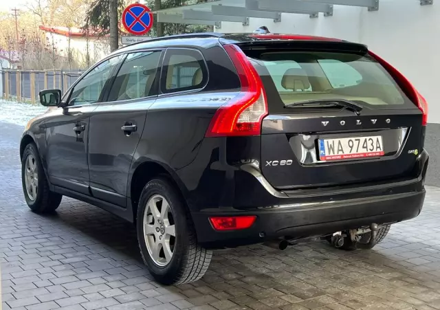 VOLVO XC 60 DRIVe Momentum