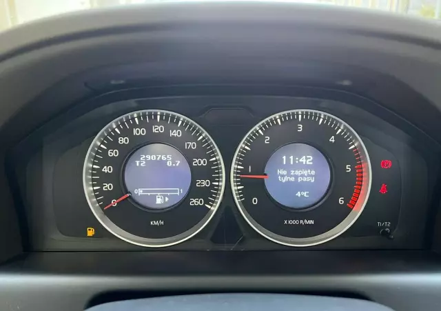 VOLVO XC 60 DRIVe Momentum