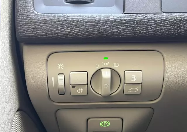 VOLVO XC 60 DRIVe Momentum