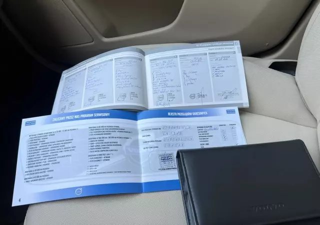 VOLVO XC 60 DRIVe Momentum