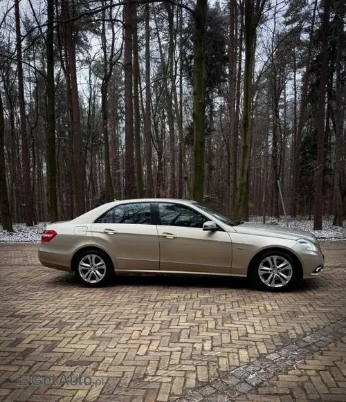 MERCEDES-BENZ Klasa E 