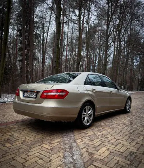 MERCEDES-BENZ Klasa E 