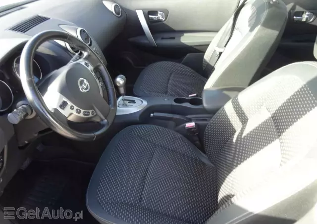 NISSAN Qashqai 2.0 CVT 360