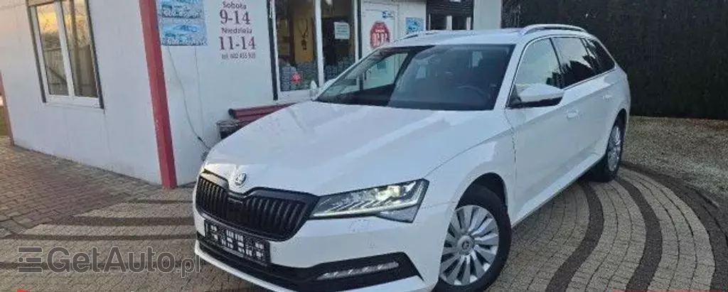 SKODA Superb 