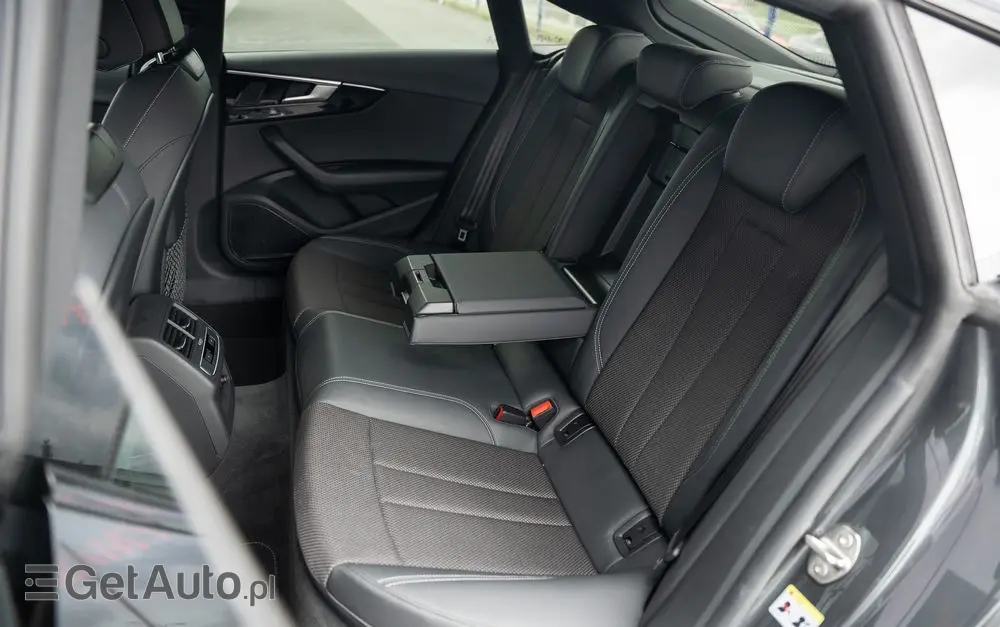 AUDI A5 Sportback 40 TFSI quattro S tronic edition one