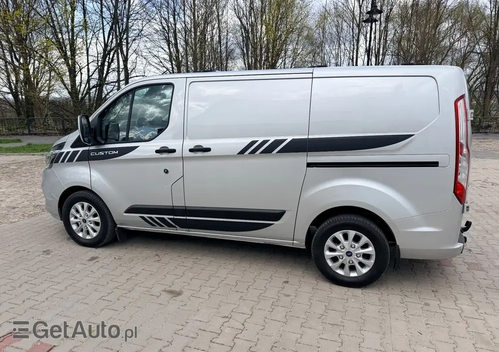 FORD TRANSIT CUSTOM  LIFT 2020r/ Webasto / 2,0 TDCI/130KM/KAMERA/BIX-ENON/ EURO 6/ASO/NISKI PRZEBIEG/LED/HAK/FV23%/6-DZWI/LONG 