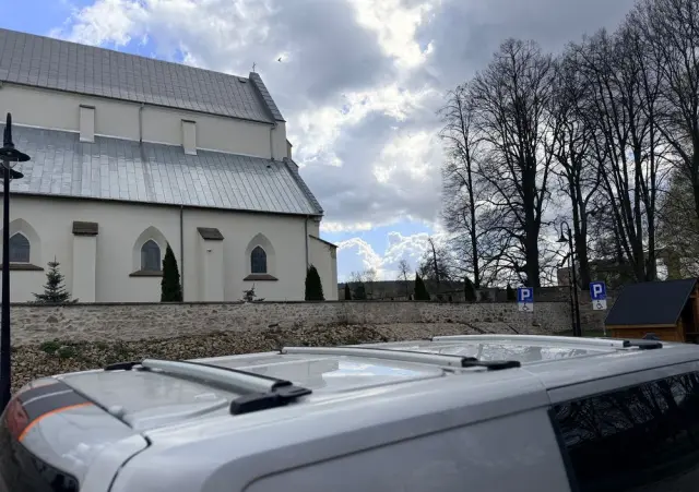 FORD TRANSIT CUSTOM  LIFT 2020r/ Webasto / 2,0 TDCI/130KM/KAMERA/BIX-ENON/ EURO 6/ASO/NISKI PRZEBIEG/LED/HAK/FV23%/6-DZWI/LONG 