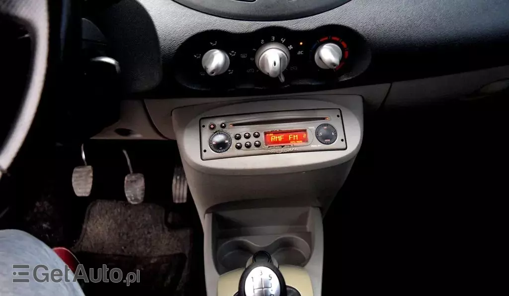 RENAULT Twingo 