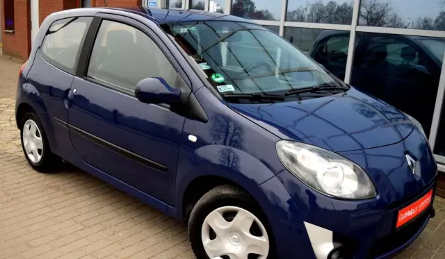 RENAULT Twingo 