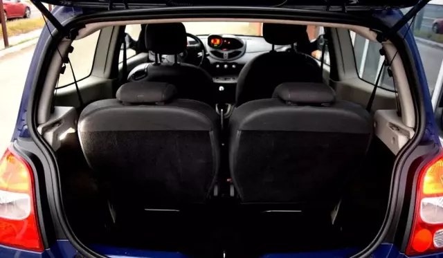 RENAULT Twingo 
