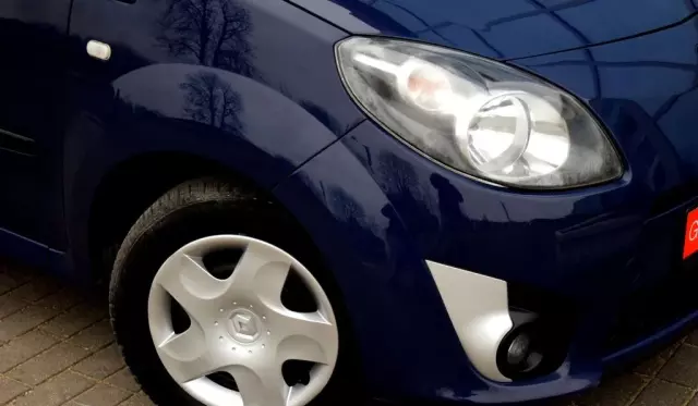 RENAULT Twingo 