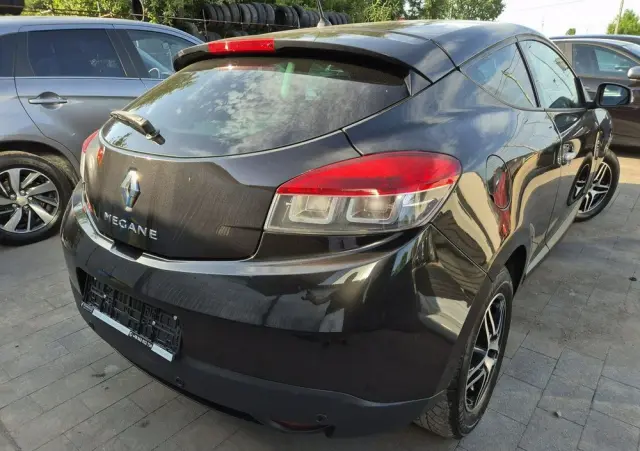 RENAULT Megane 1.6 16V Expression