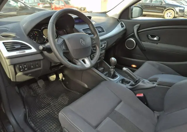 RENAULT Megane 1.6 16V Expression