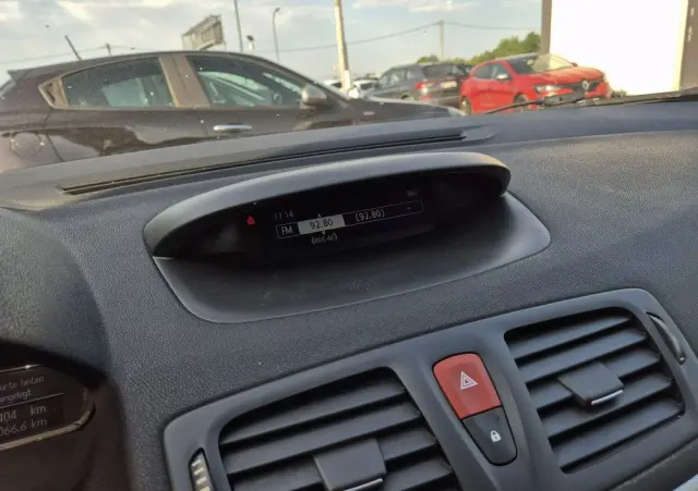 RENAULT Megane 1.6 16V Expression