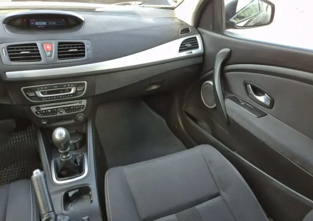 RENAULT Megane 1.6 16V Expression