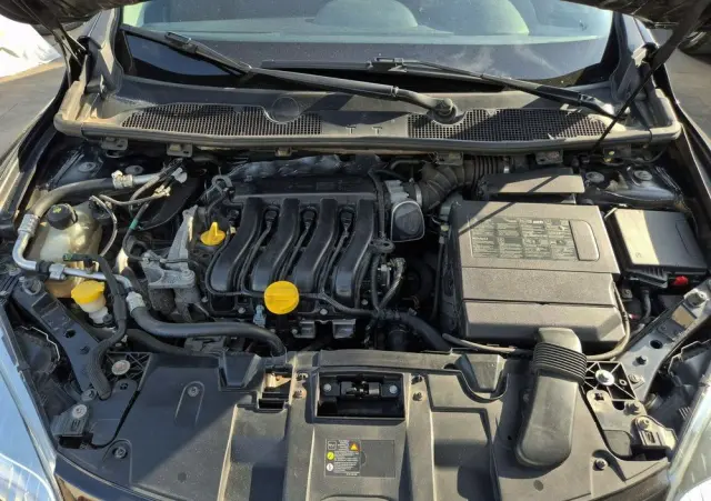 RENAULT Megane 1.6 16V Expression