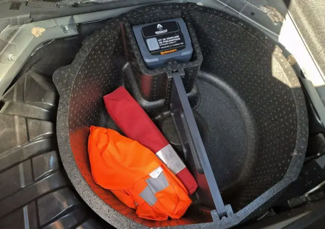 RENAULT Megane 1.6 16V Expression