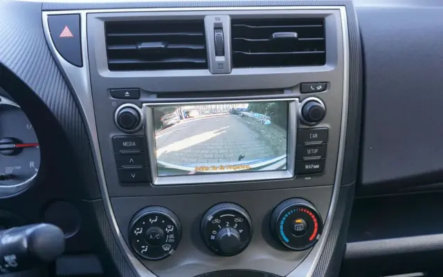 TOYOTA Verso S 1.33 Life