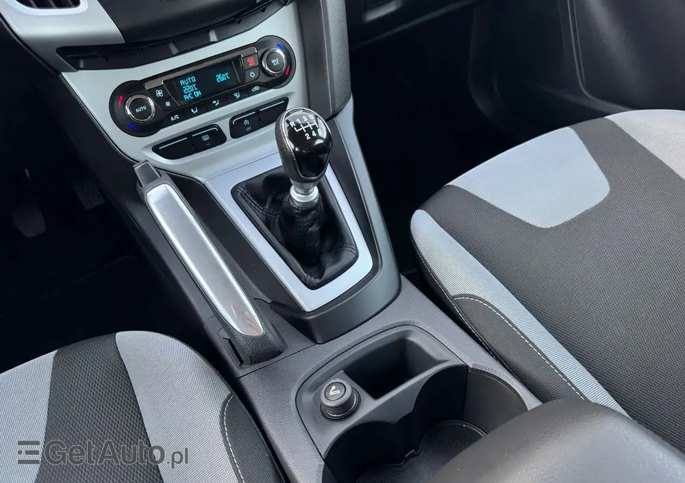 FORD Focus 1.6 TDCi DPF Champions Edition
