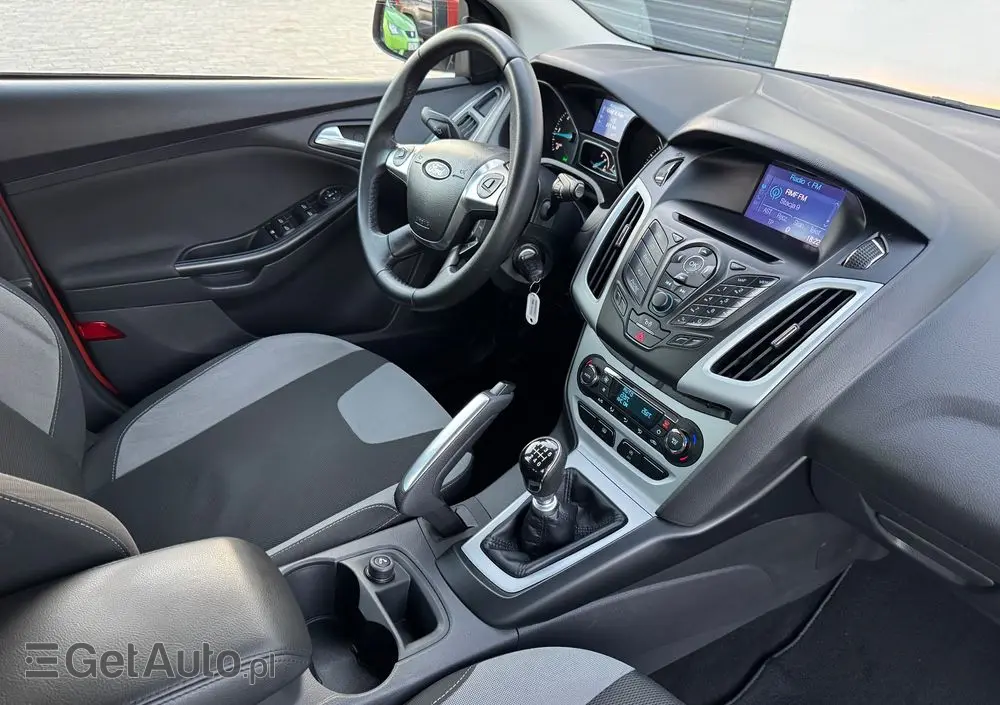 FORD Focus 1.6 TDCi DPF Champions Edition