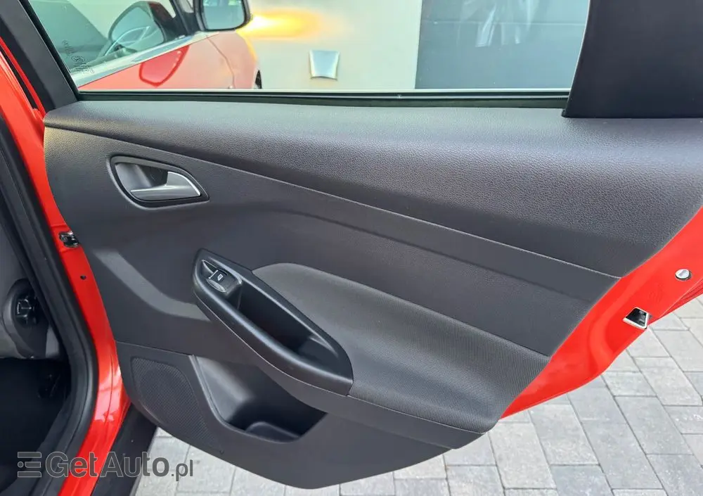 FORD Focus 1.6 TDCi DPF Champions Edition
