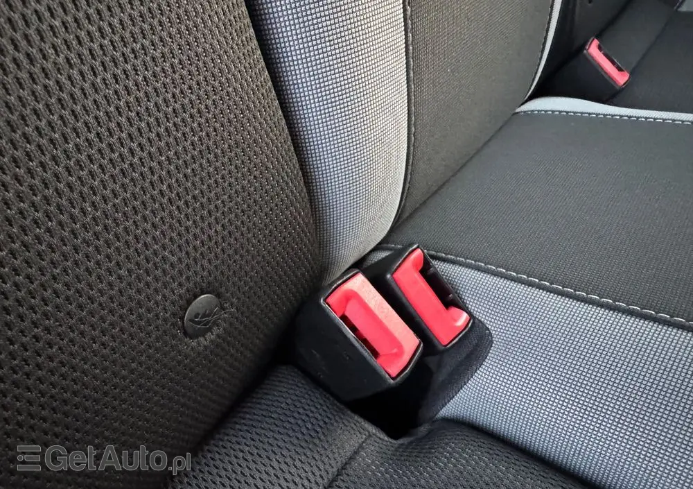FORD Focus 1.6 TDCi DPF Champions Edition