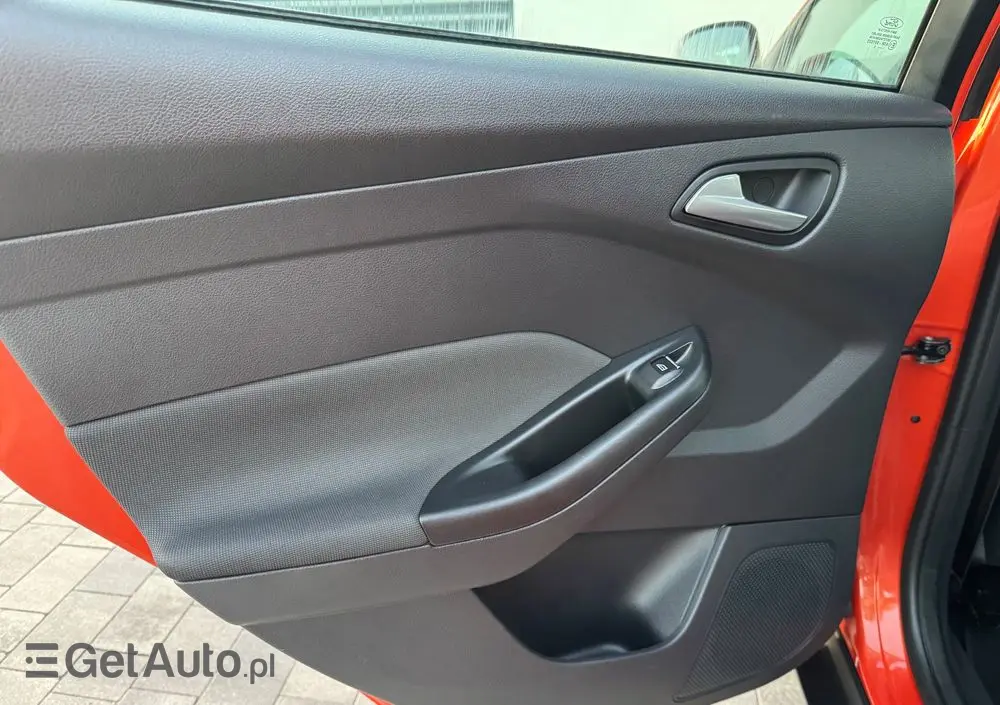 FORD Focus 1.6 TDCi DPF Champions Edition
