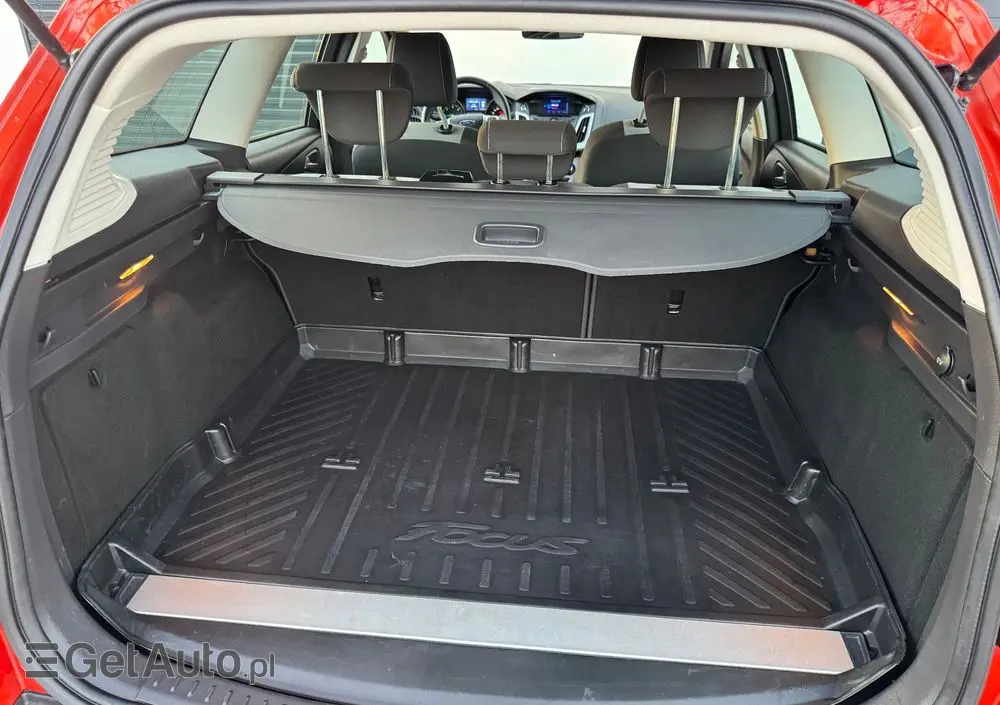 FORD Focus 1.6 TDCi DPF Champions Edition