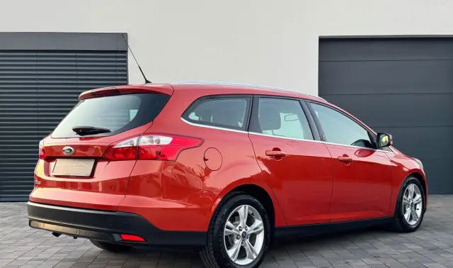 FORD Focus 1.6 TDCi DPF Champions Edition