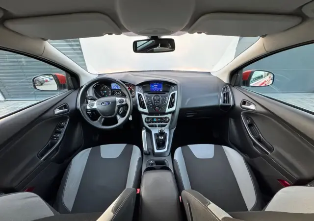 FORD Focus 1.6 TDCi DPF Champions Edition
