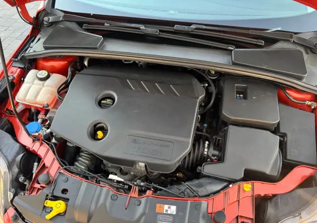FORD Focus 1.6 TDCi DPF Champions Edition