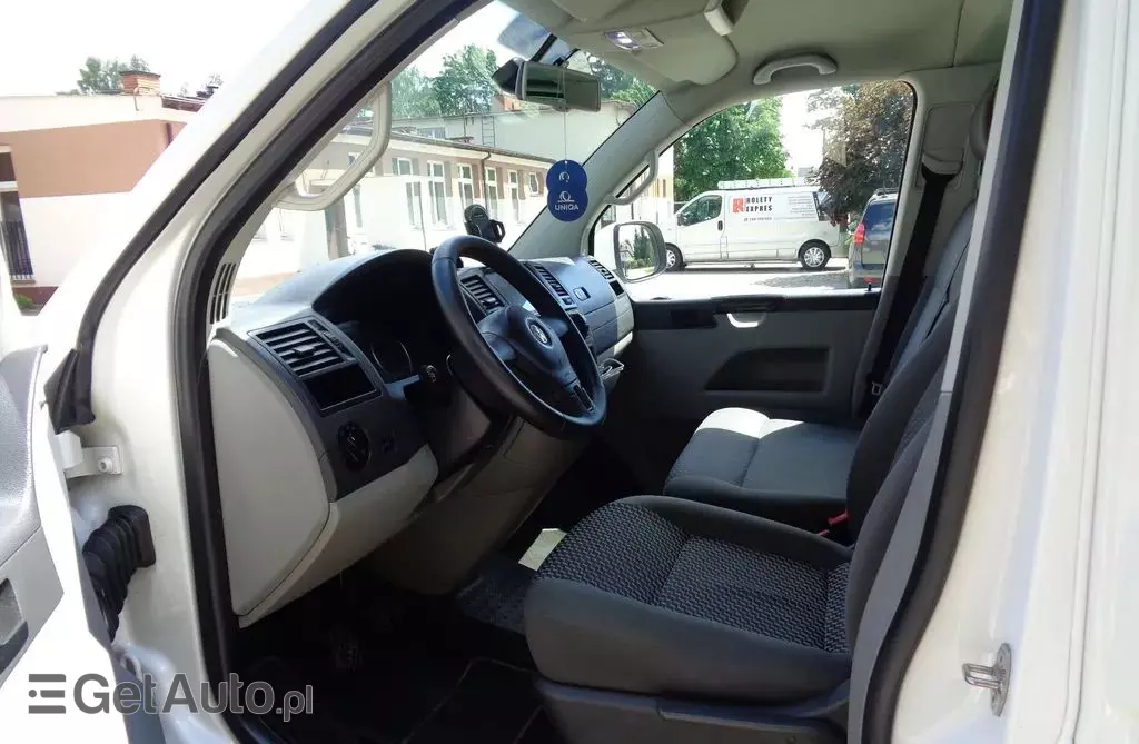 VOLKSWAGEN TRANSPORTER 