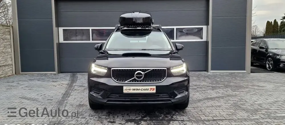 VOLVO XC 40 D3 Momentum