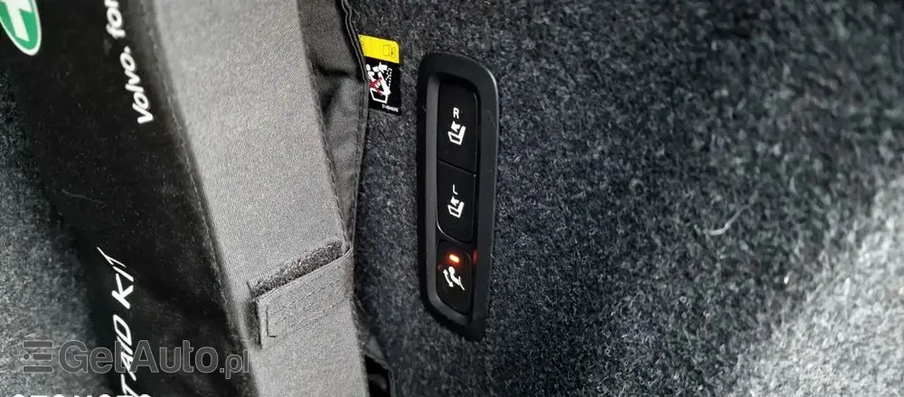 VOLVO XC 40 D3 Momentum