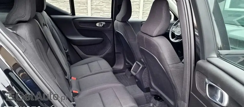 VOLVO XC 40 D3 Momentum