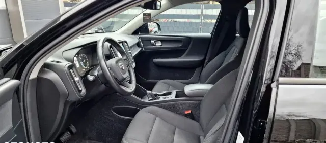 VOLVO XC 40 D3 Momentum