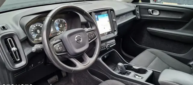 VOLVO XC 40 D3 Momentum